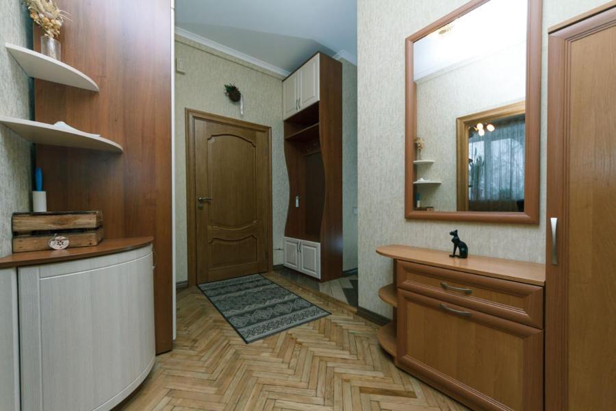קייב Three-Room Apartments At The Polytechnic Institute מראה חיצוני תמונה